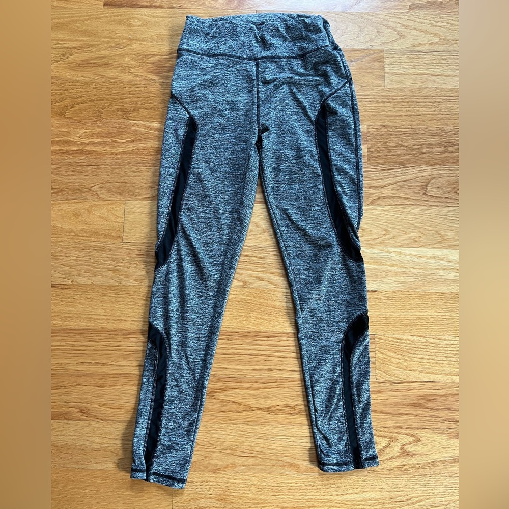 Women’s Athletic Leggings Size Small/Medium